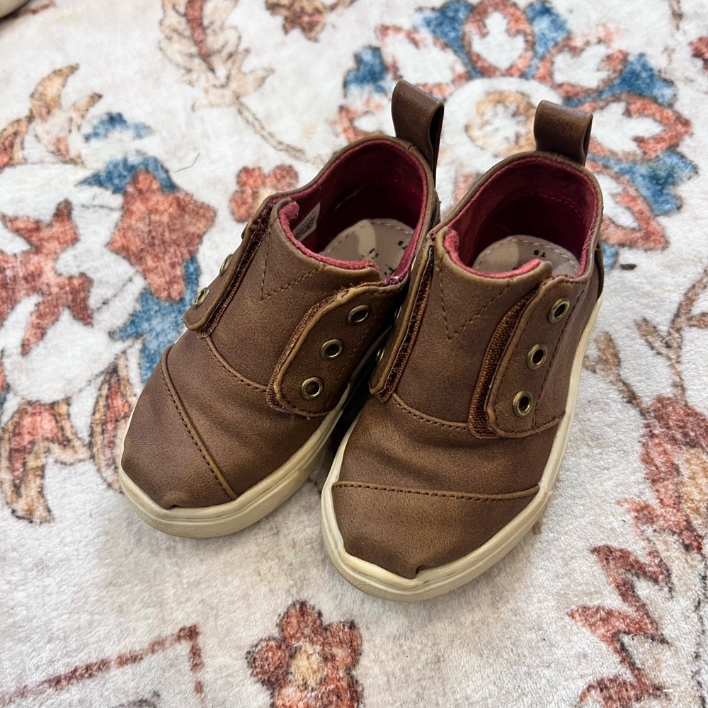 Toddler Toms